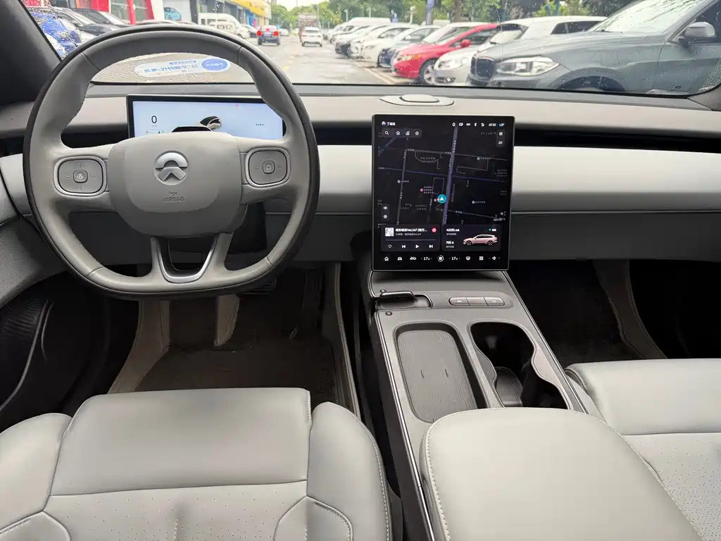 NIO ET5T 2024