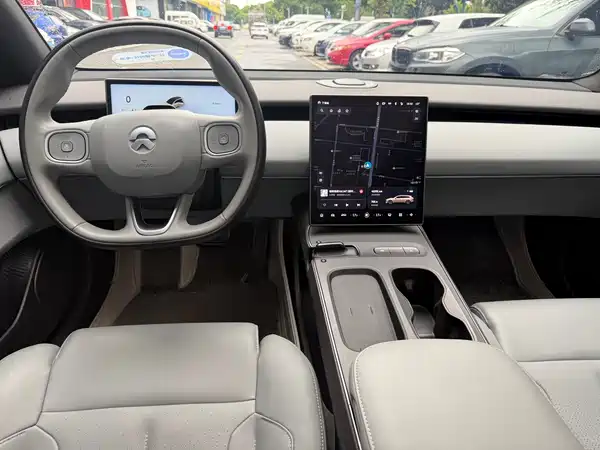 NIO ET5T 2024