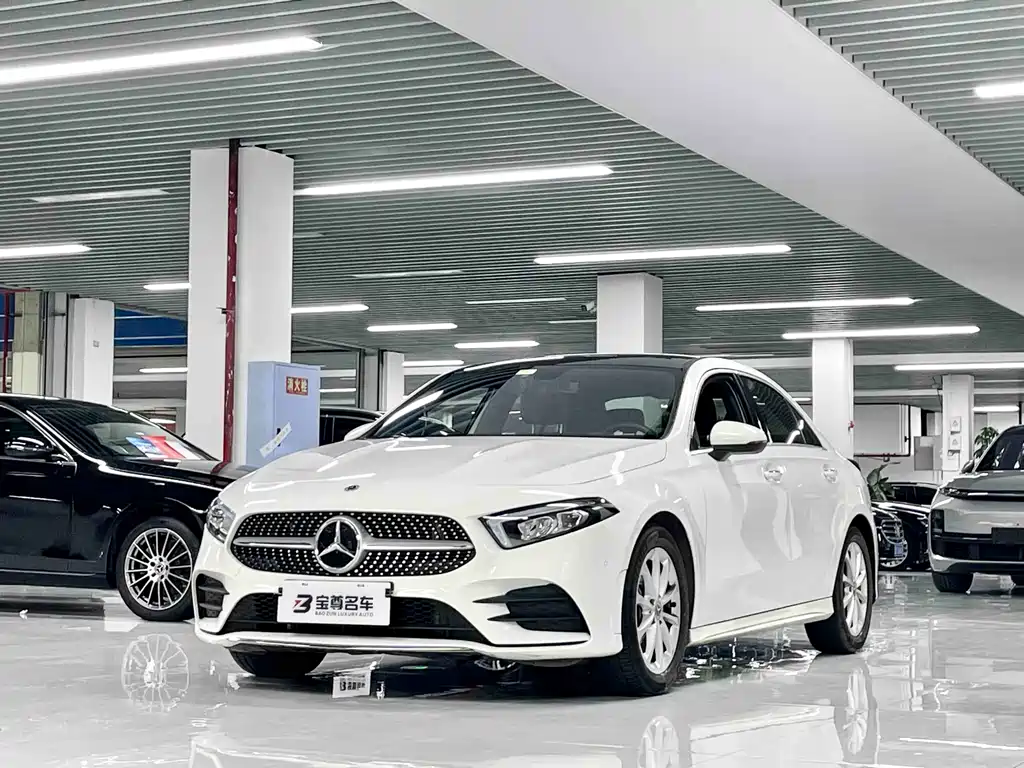 Mercedes-Benz A-Class 2021 — фото 1