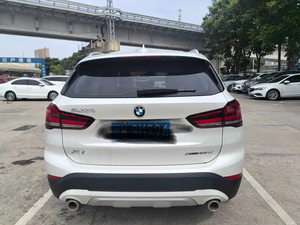 BMW X1 2022 — фото 6