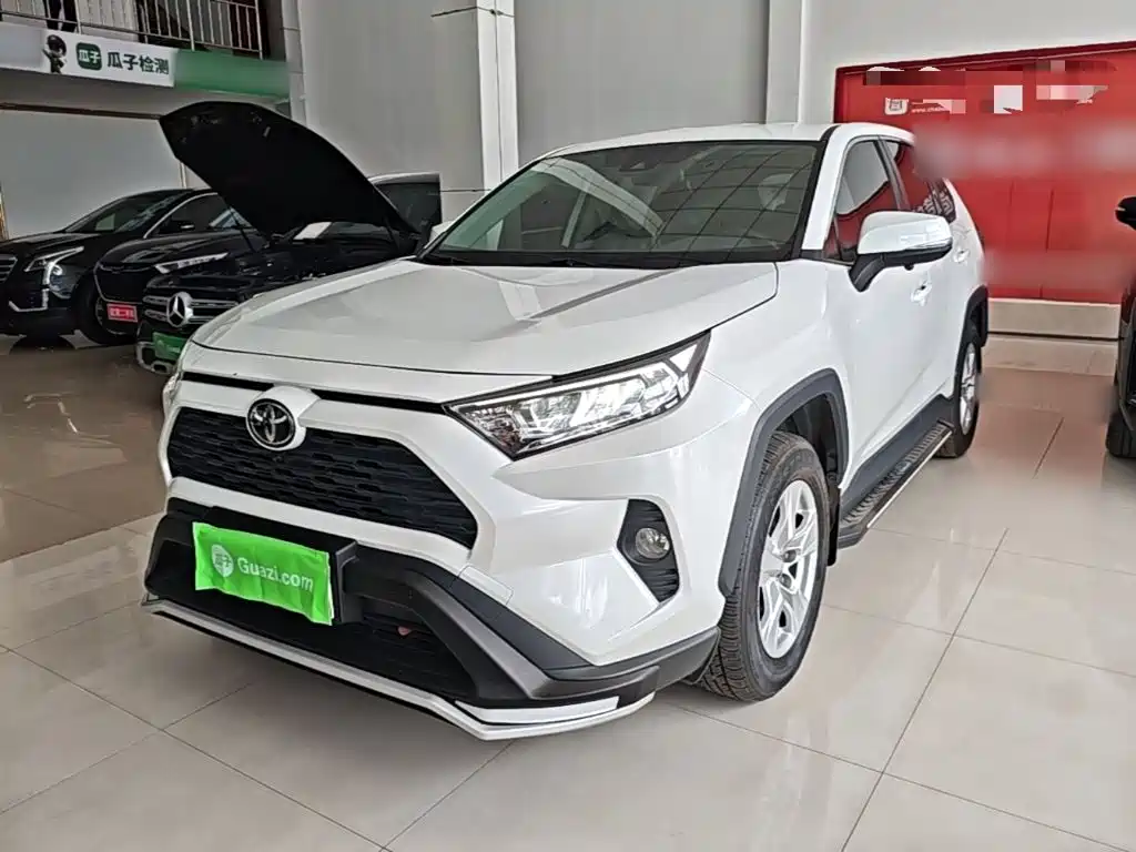 Toyota RAV4 2021