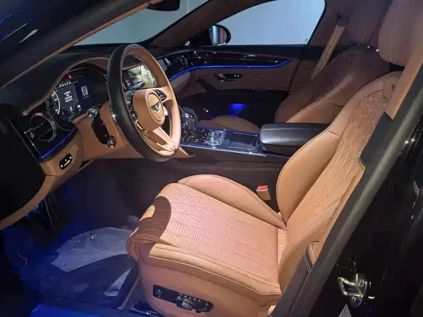 Bentley Flying Spur 2024
