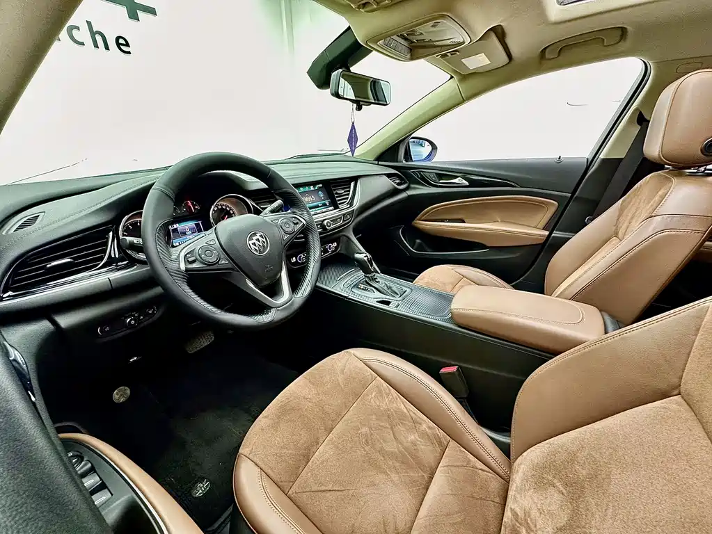 Buick Regal 2019 — фото 12