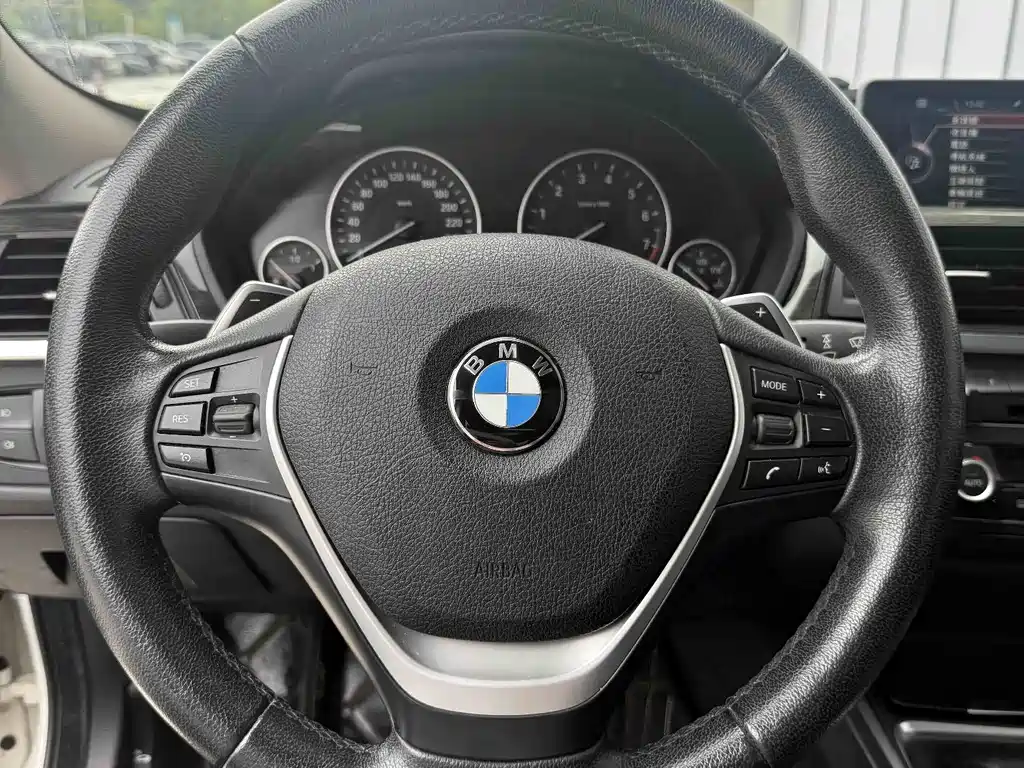 BMW 3 Series GT 2013 — фото 8