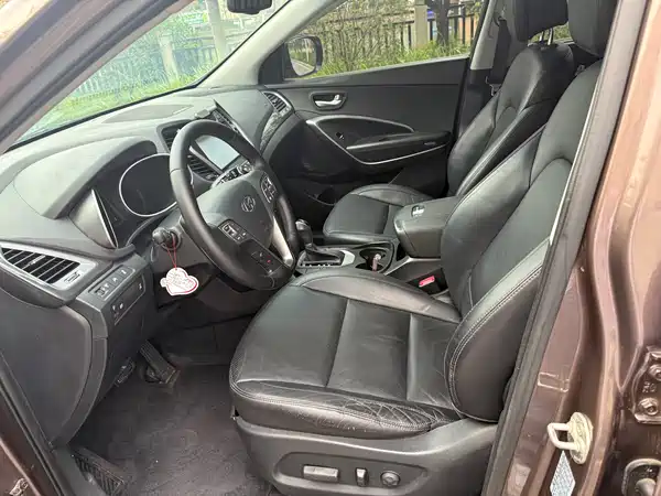 Hyundai Santa Fe 2015