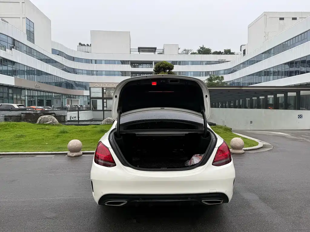 Mercedes-Benz C-Class 2019 — фото 15