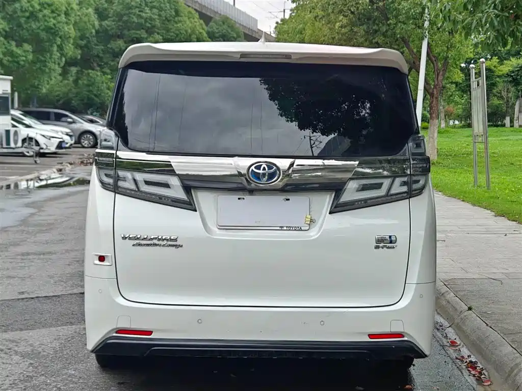 Toyota Vellfire 2020