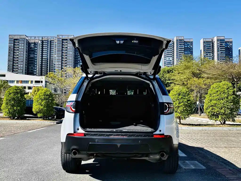 Land Rover Discovery Sport 2018 — фото 8