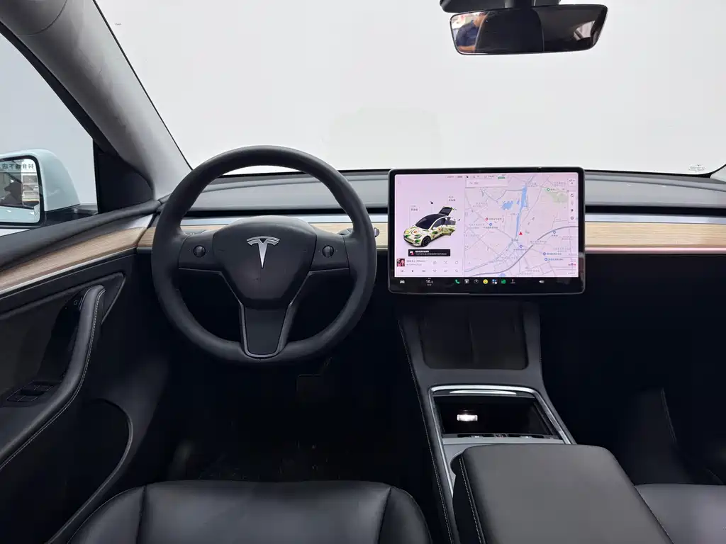 Tesla Model Y 2021 — фото 12