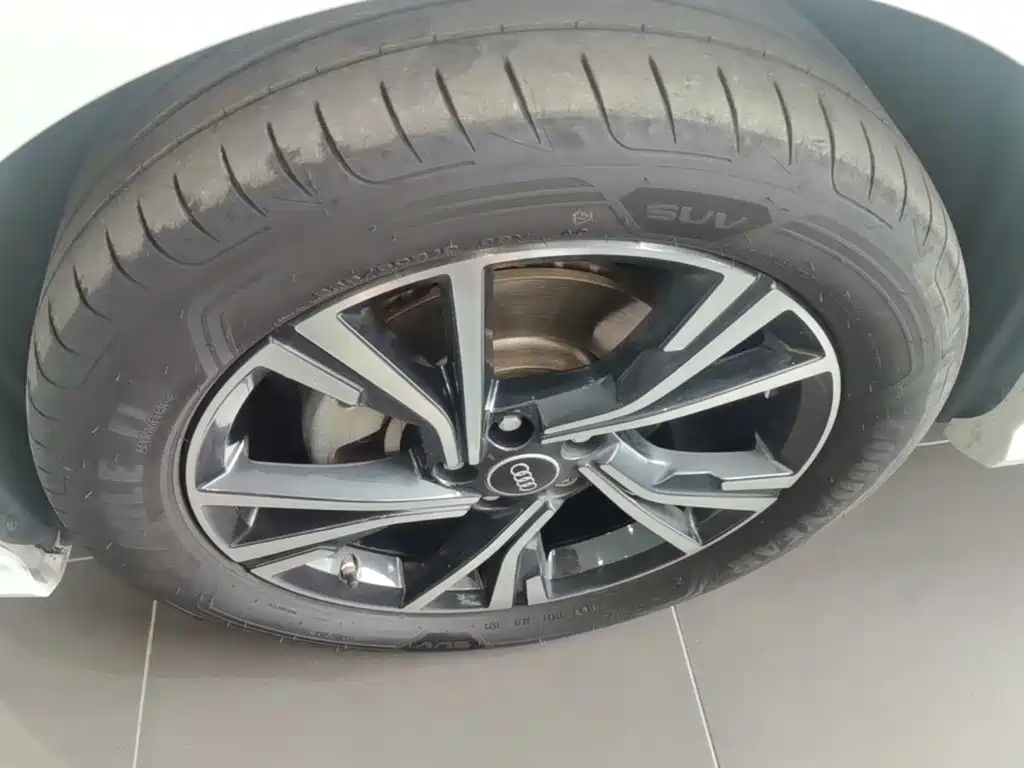 Audi Q3 Sportback 2023 — фото 23