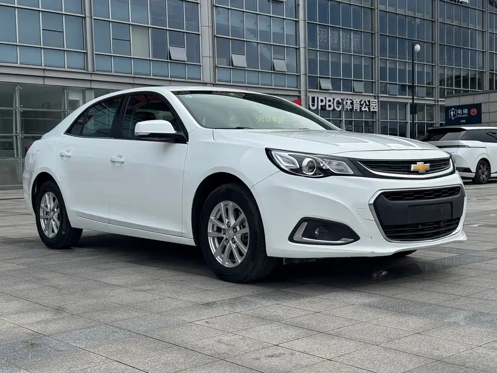 Chevrolet Malibu 2017 — фото 3