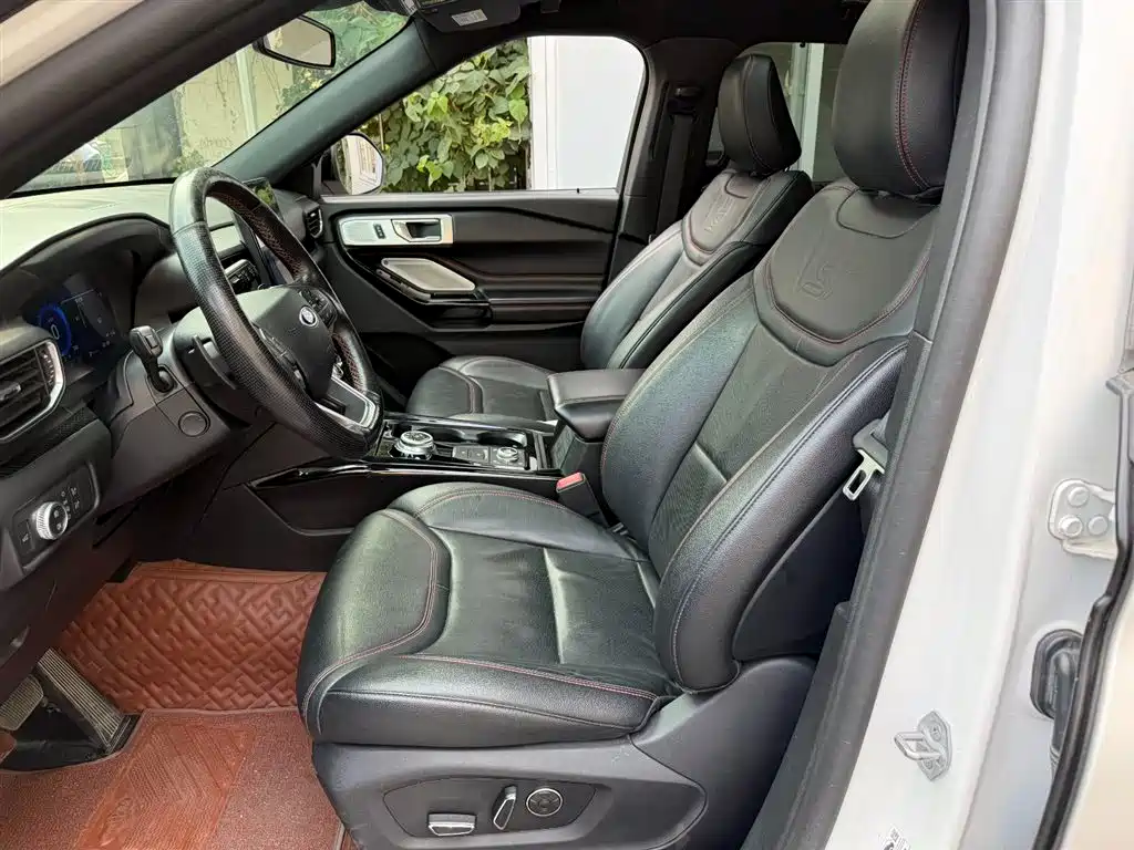 Ford Explorer 2020 — фото 8