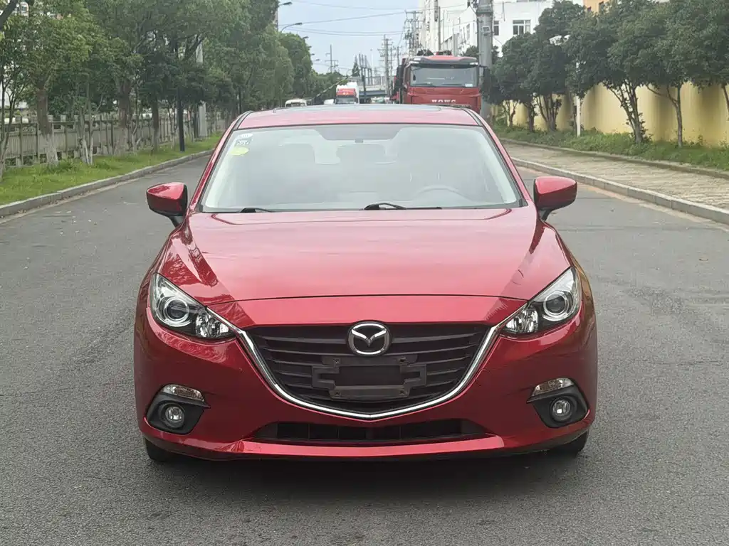 Mazda 3 Axela 2016