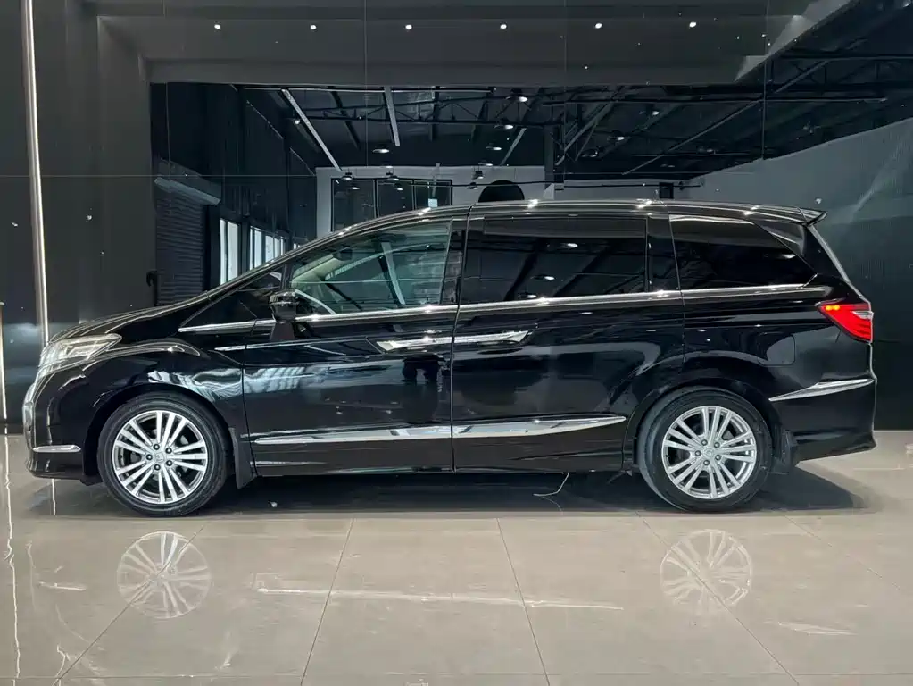 Honda Elysion 2016