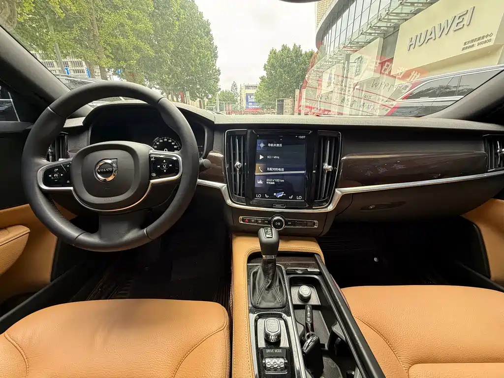 Volvo S90 2018 — фото 7