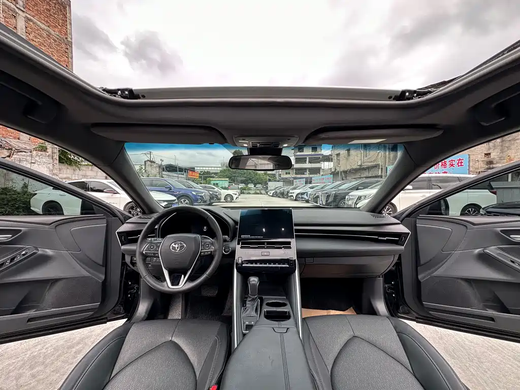 Toyota Avalon 2023 — фото 10