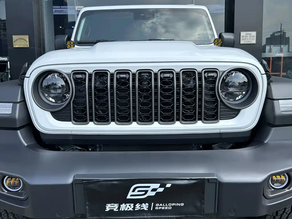 Jeep Wrangler 2025 — фото 17