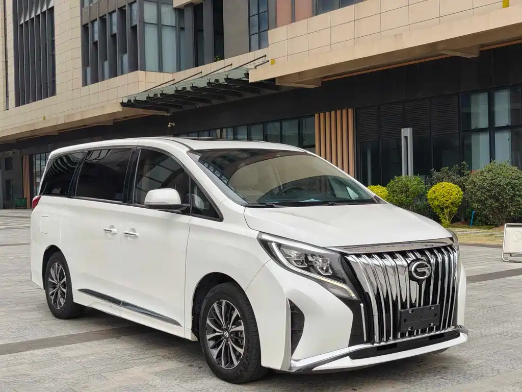 GAC Motor Trumpchi M8 2021 — фото 1