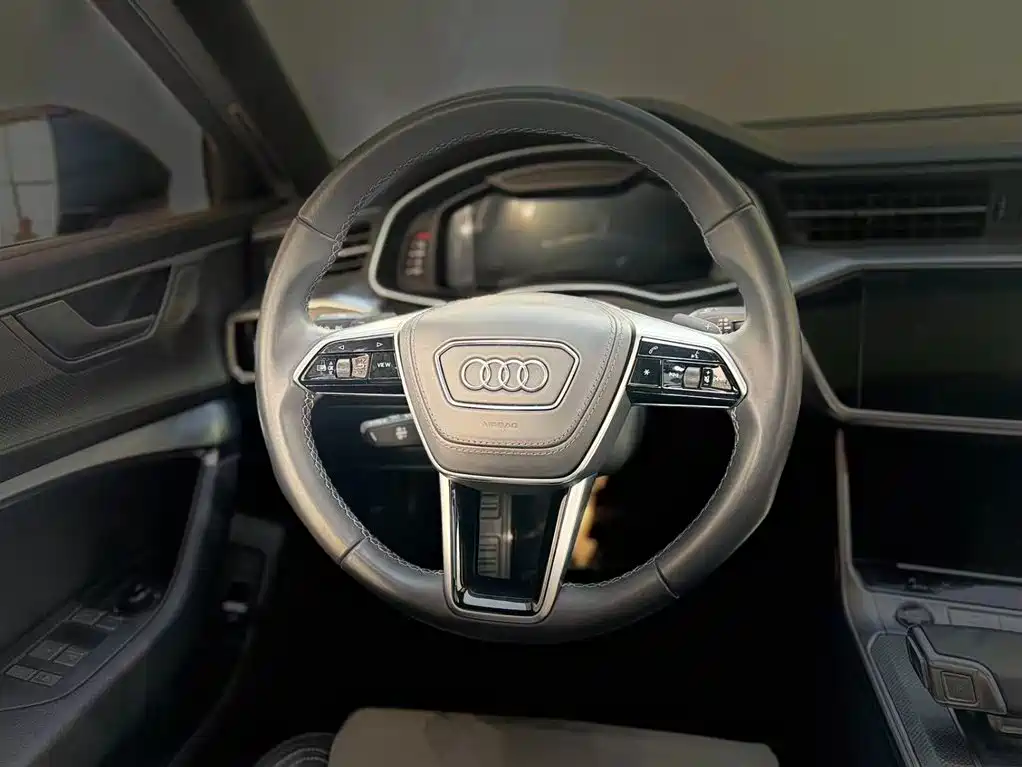 Audi A6L 2025 — фото 13