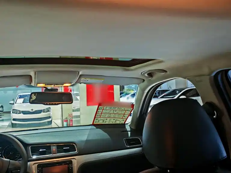 Volkswagen Gran Lavida 2015 — фото 14