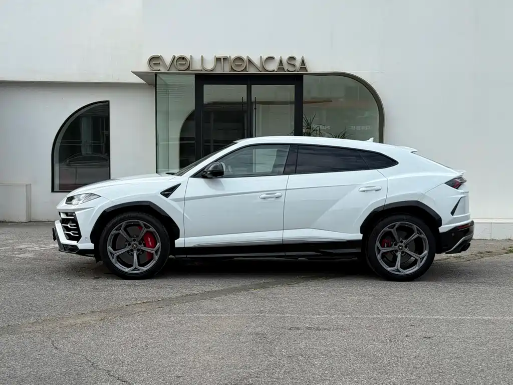Lamborghini Urus 2019