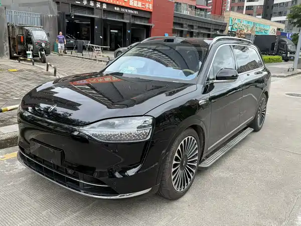 AITO M9 2025