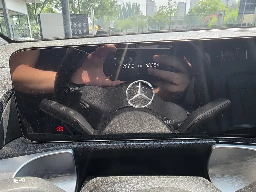 Mercedes-Benz GLB 2023 — фото 8