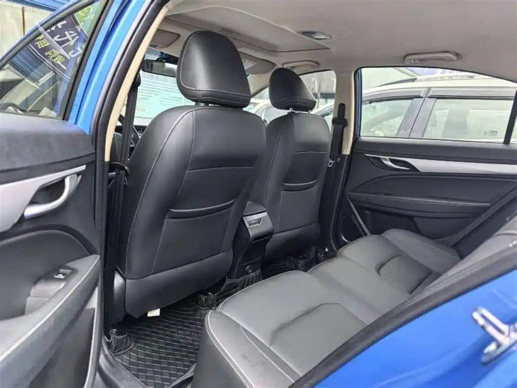 Geely Emgrand 2018