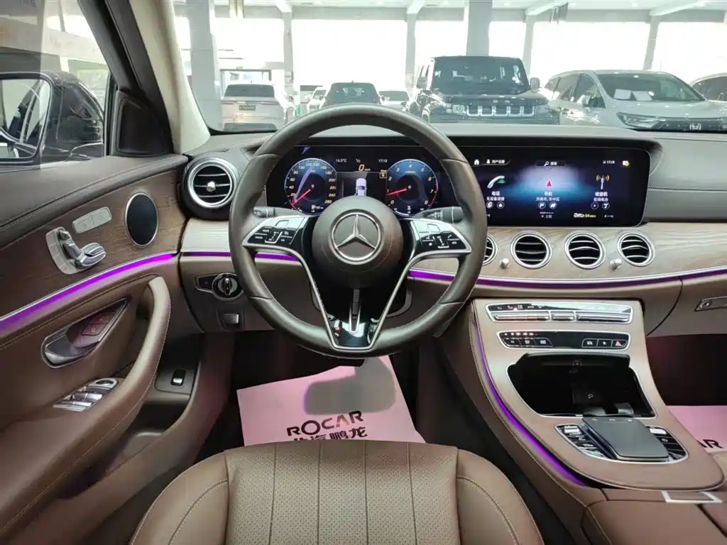 Mercedes-Benz E-Class 2023 — фото 10