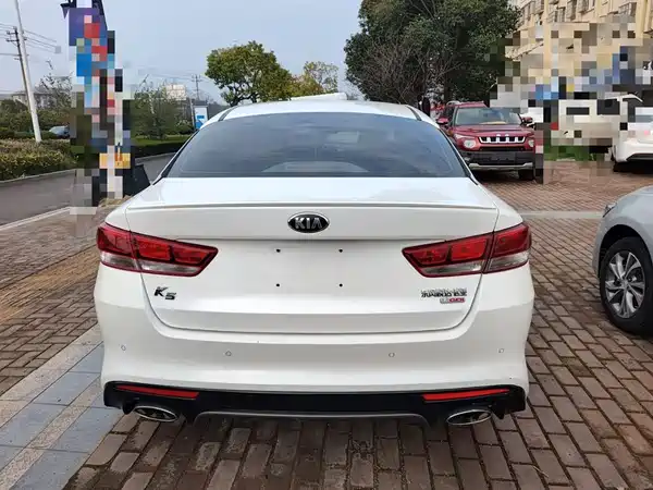 Kia K5 2016
