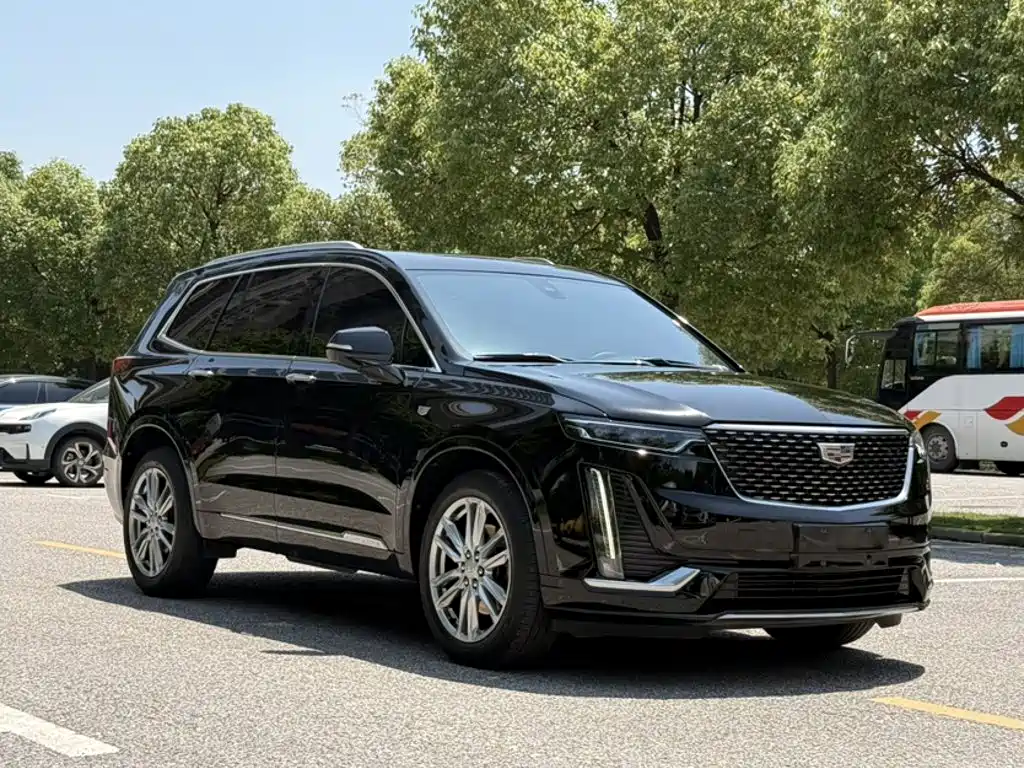 Cadillac XT6 2022 — фото 9