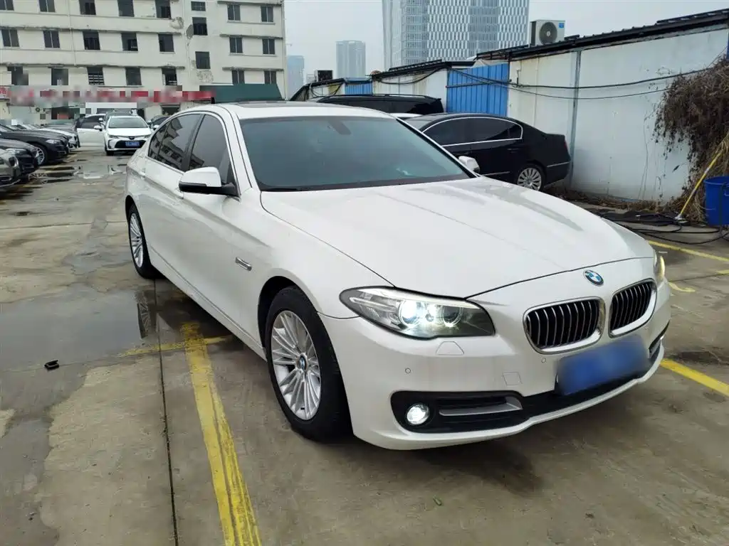 BMW 5 Series 2015 — фото 4
