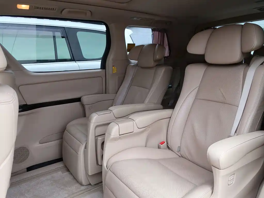Toyota Alphard 2013 — фото 6