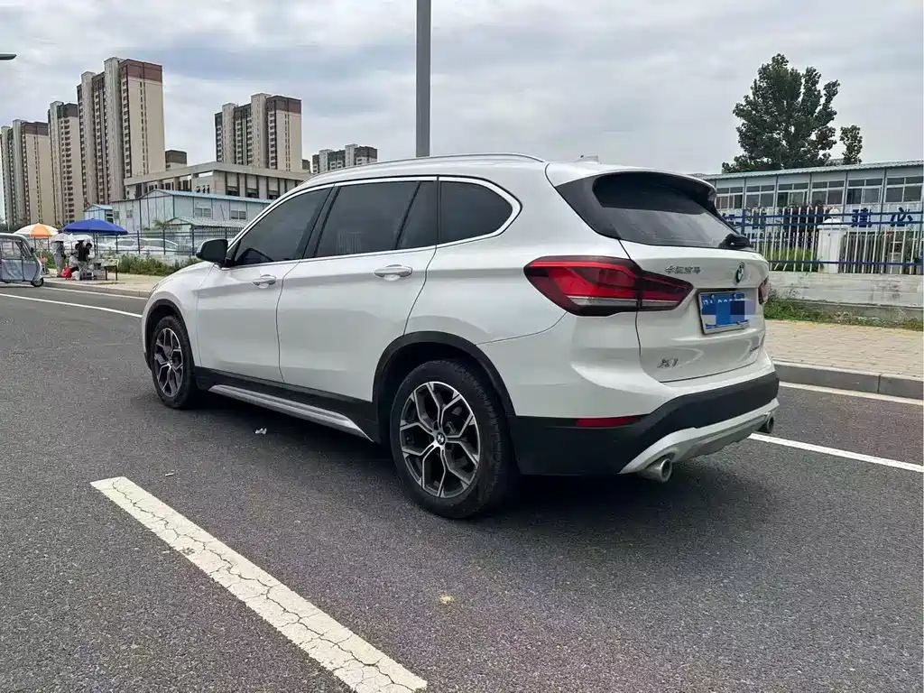 BMW X1 2021 — фото 6