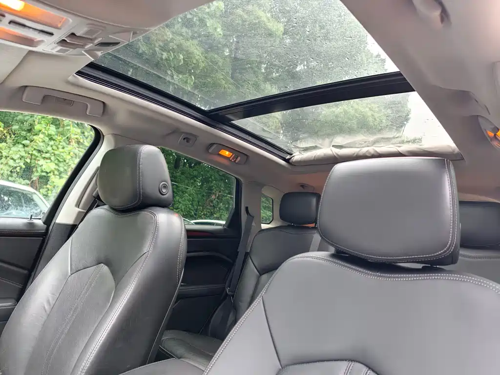 Cadillac SRX 2014 — фото 14