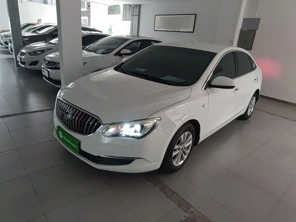Buick Excelle 2017 — фото 2