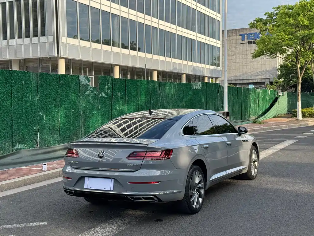 Volkswagen CC 2022 — фото 4