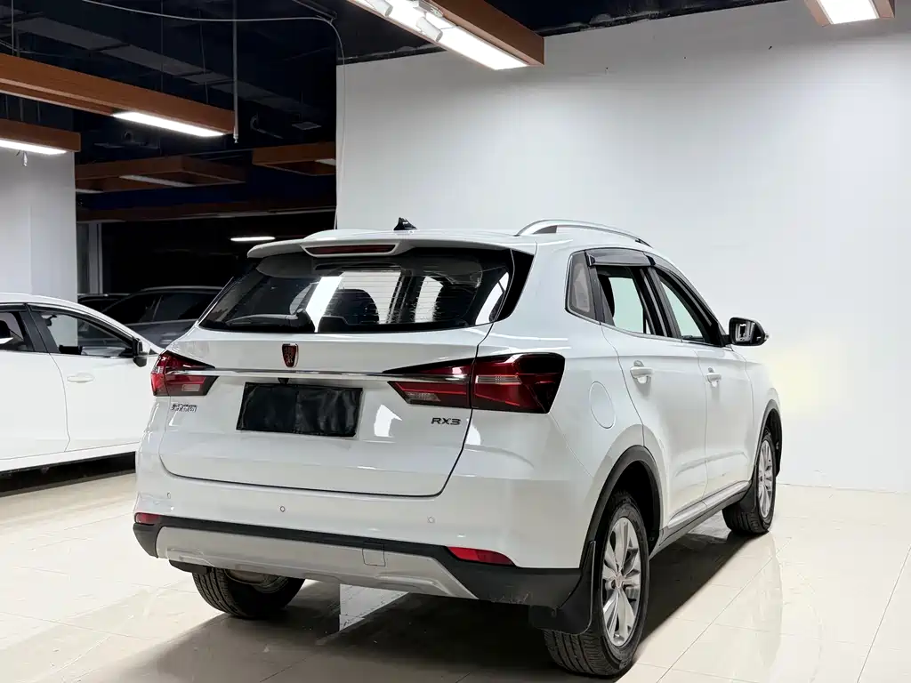Roewe RX3 2019 — фото 6