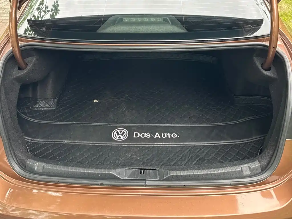 Volkswagen Lamando 2018 — фото 15
