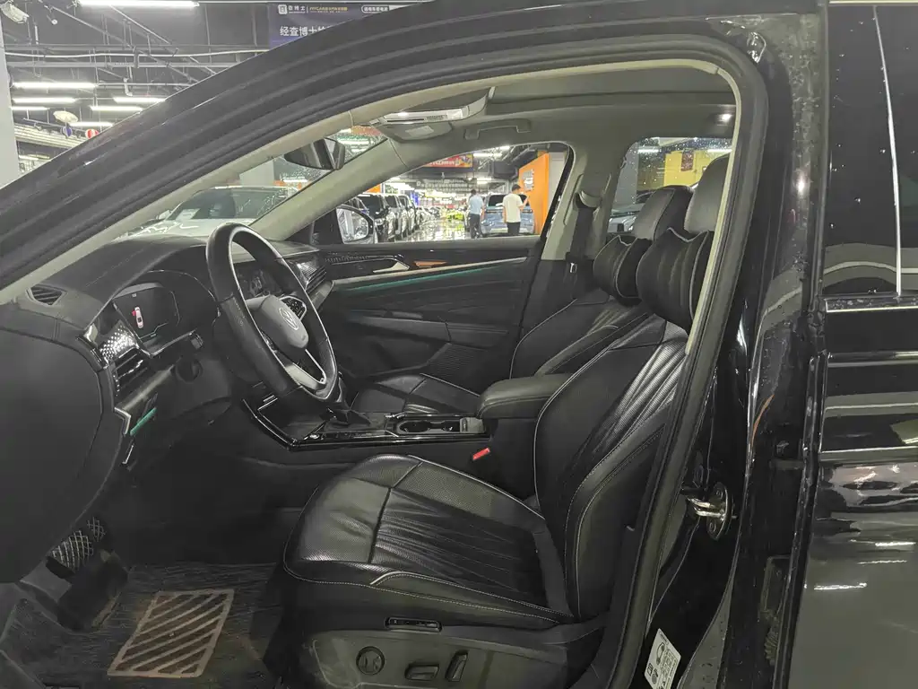 Volkswagen Passat 2023