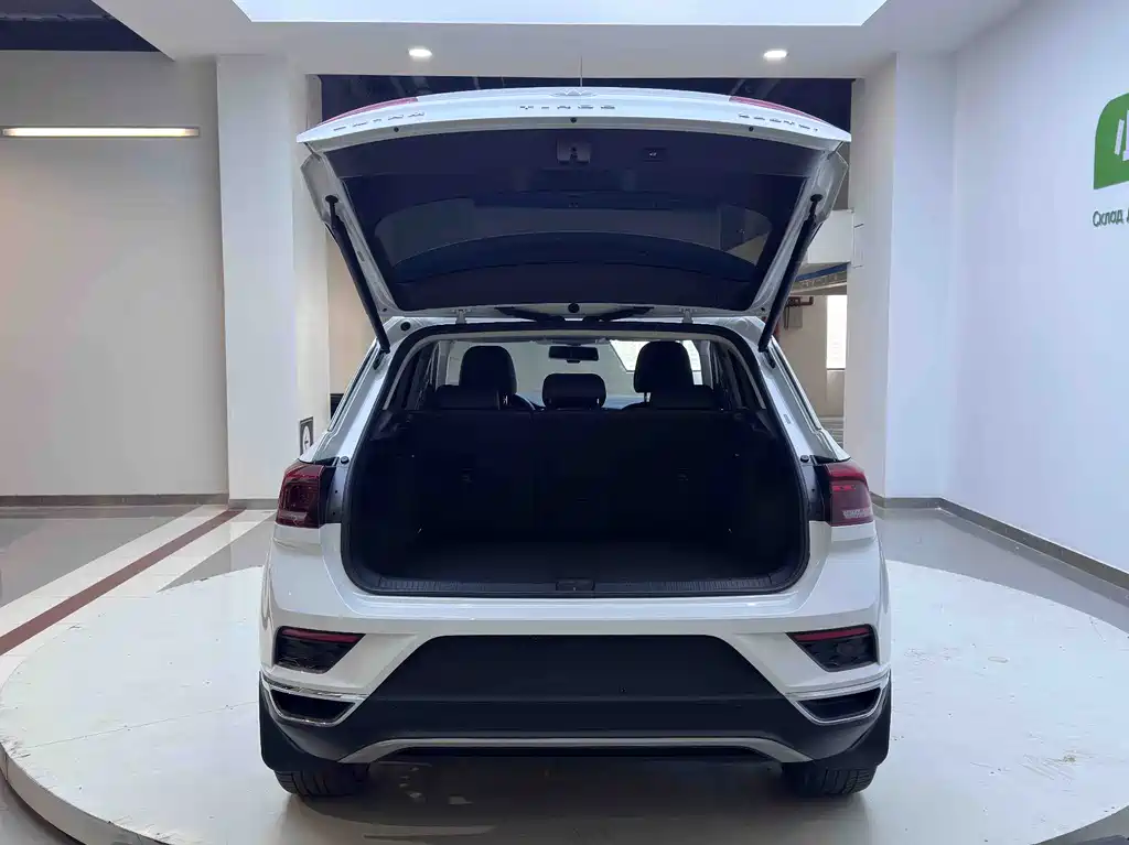 Volkswagen T-Roc 2023 — фото 20
