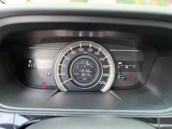 Honda Elysion 2016