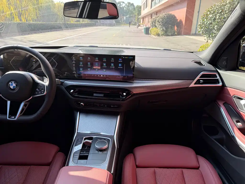 BMW 3 Series 2025