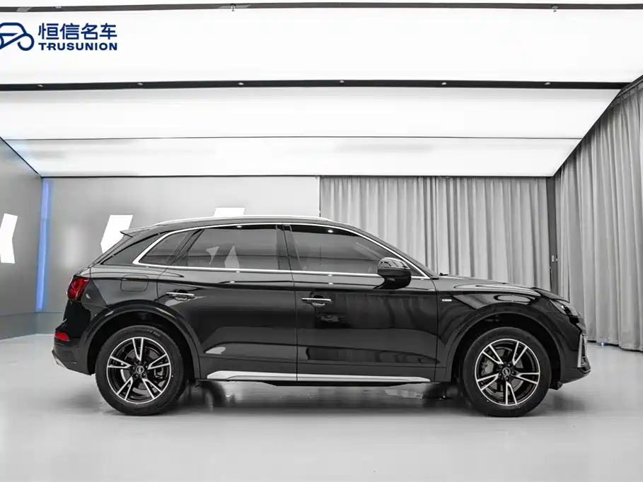 Audi Q5L 2022 — фото 4