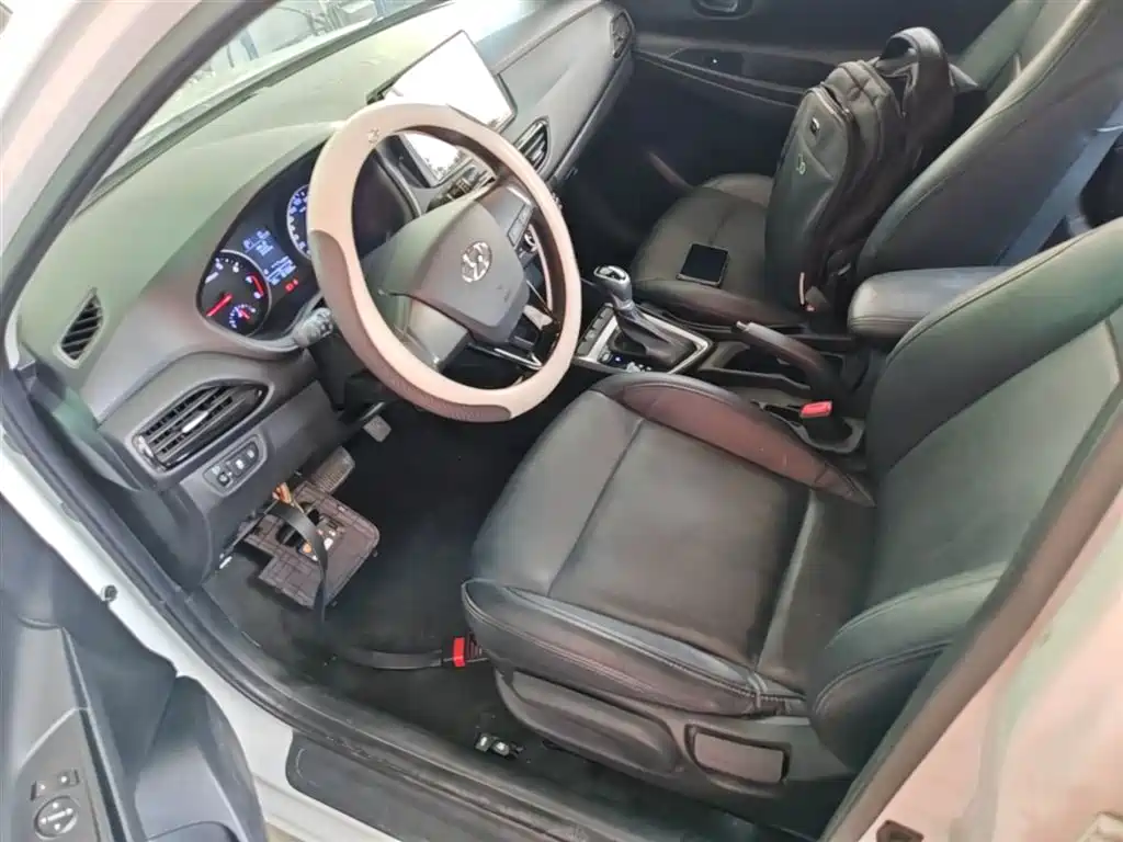 Hyundai Elantra 2019 — фото 15