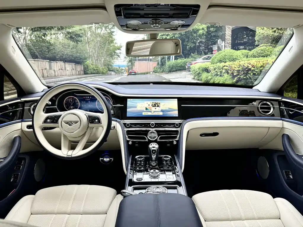 Bentley Flying Spur 2011 — фото 6