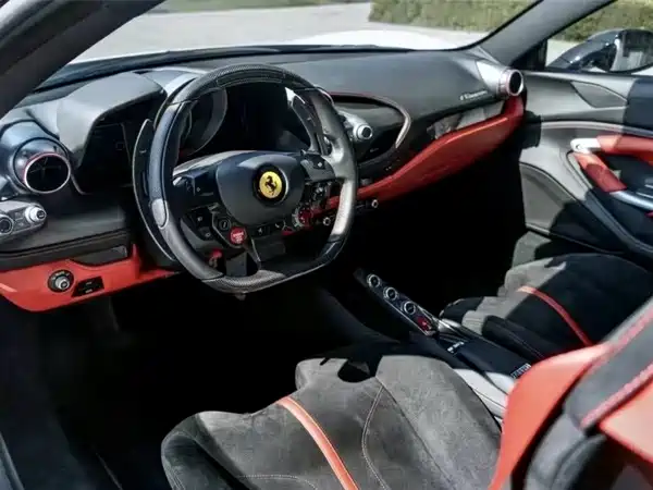 Ferrari F8 2022