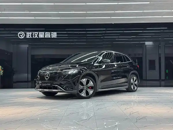 Mercedes-Benz EQE SUV 2024