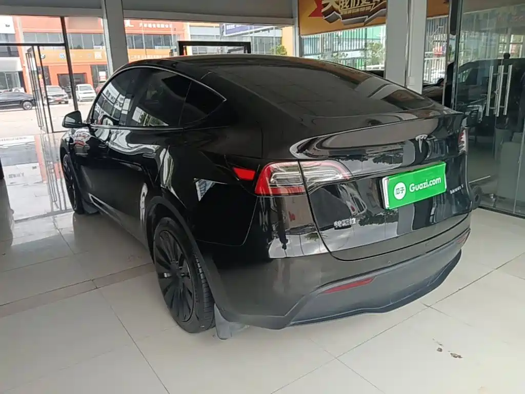 Tesla Model Y 2023 — фото 5