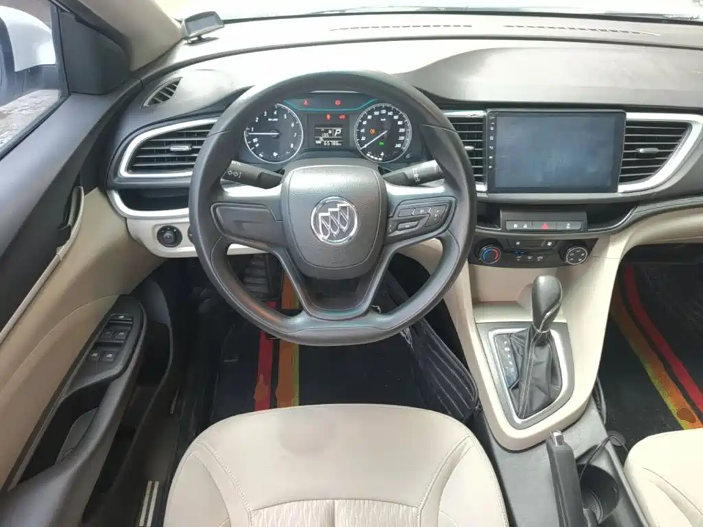 Buick Excelle 2017 — фото 11